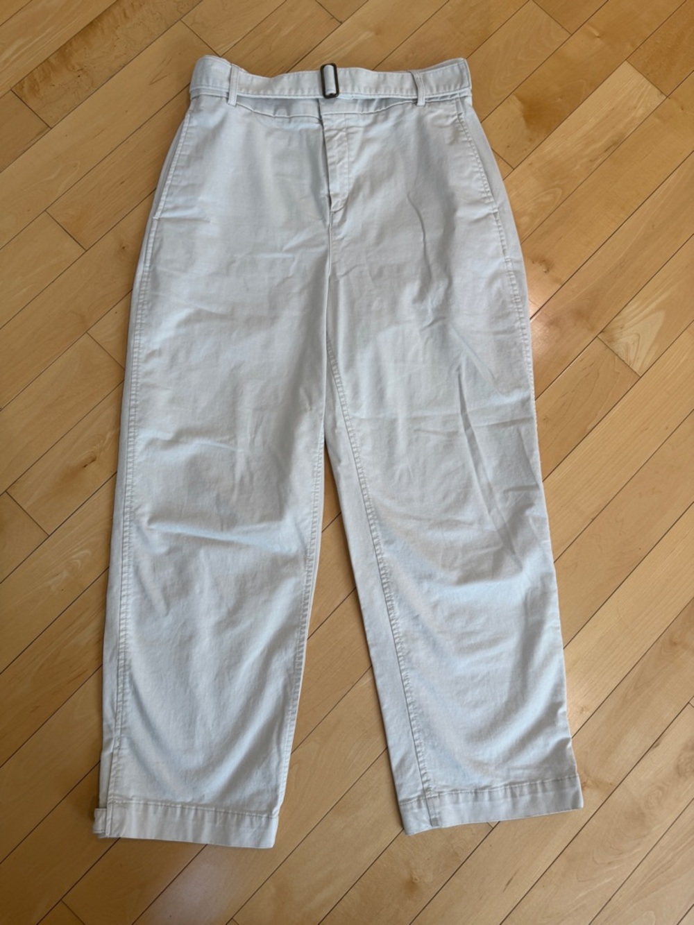 Banana Republic Authentic Chino Womenās Pant Size 6